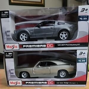 Maisto Premiere DC Model Cars Set